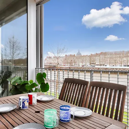 Sejour Sur L'ile De Avec Vue Sur La Loire Appartement Nantes